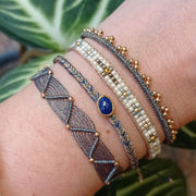 Pulsera de Piedra Lapislázuli Hecha a Mano