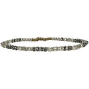 Pulsera Greta hecha a mano en tonos plateados