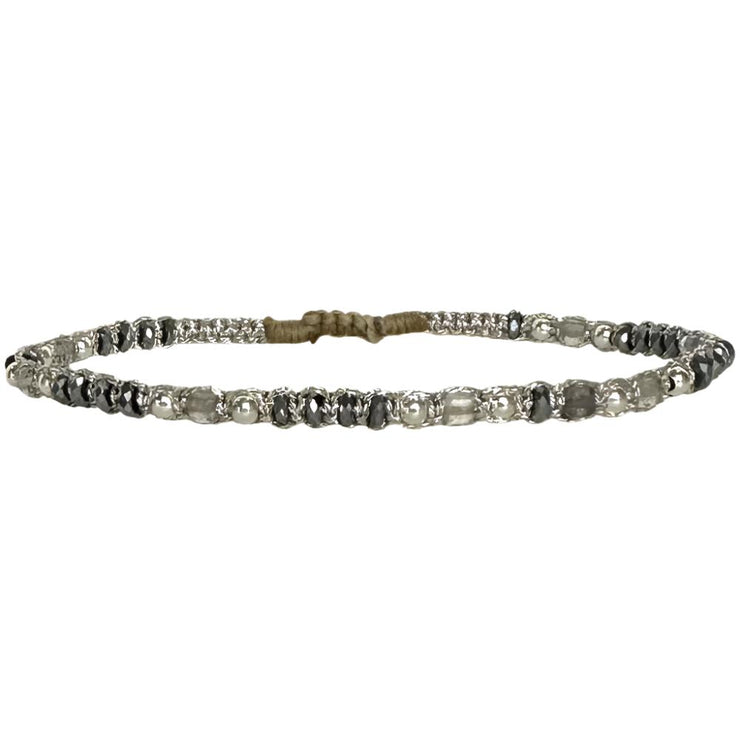 Pulsera Greta hecha a mano en tonos plateados