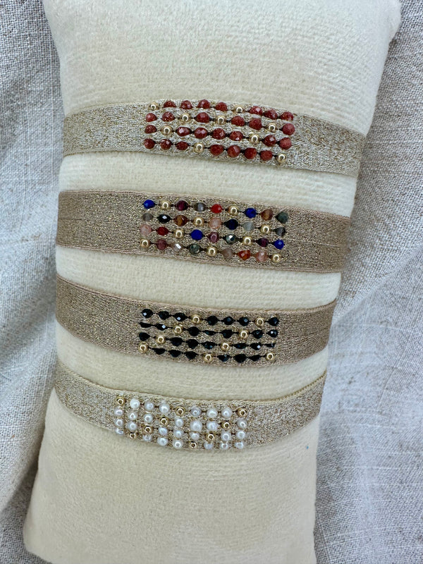 Pulsera Rosario Hecha a Mano con Areniscas Doradas