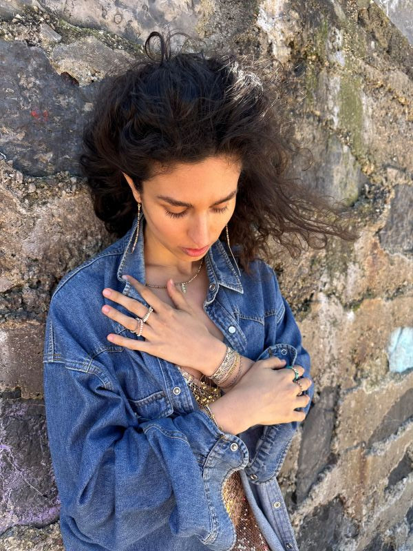 Pulsera Aurum Hecha a Mano Dornada con Triángulos de Hematites
