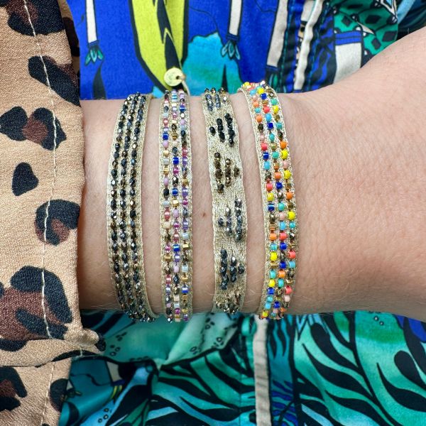Pulsera Aurum Hecha a Mano con Piedras de Hematites