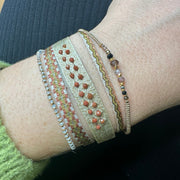 Pulsera Básica Hecha a Mano en Dorado, Marrón y Beige