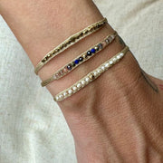 Pulsera Frida Hecha a Mano con Piedras Semipreciosas Entrelazadas y Cuentas Rellenas de Oro