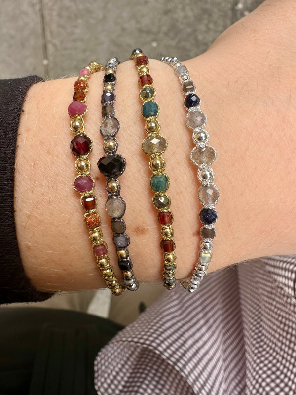 Pulsera Eva Hecha a Mano en Tonos Plateados