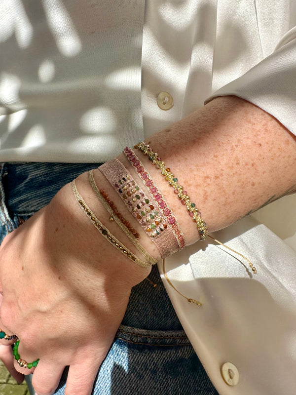 Pulsera Frida Hecha a Mano con Hematitas Facetadas y Piedra Obsidiana Dorada
