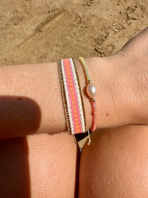 Pulsera Amari Hecha a Mano en Amarillo Pastel y Naranja Pastel