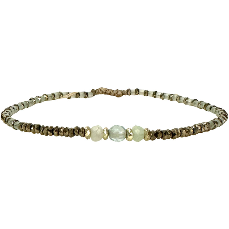Pulsera De Lujo Hecha a Mano con Zafiros Tundra y Piedras de Hematita