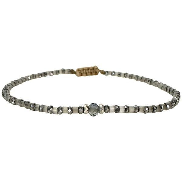 Pulsera de Lujo Hecha a Mano con Zafiro Tundra En Tonos Azul Claro.