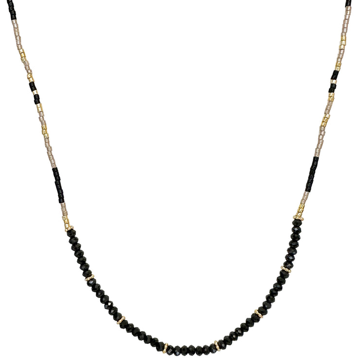 Collar de Piedra Semipreciosa de Espinel con Detalles en Oro