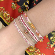 Pulsera Hecha a Mano en Tonos Rosado y Dorado