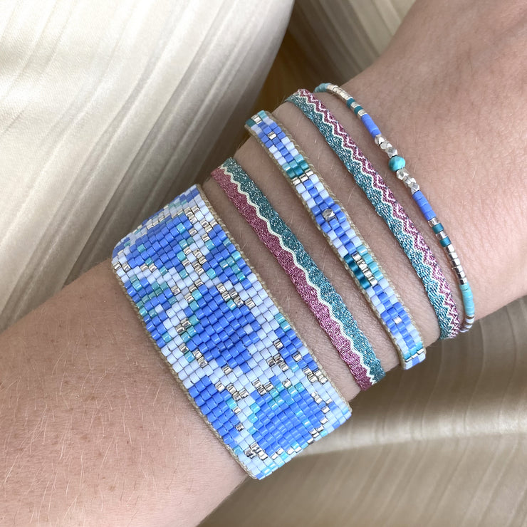 Pulsera Brillante Hecha a Mano en Tonos Azul y Rosado