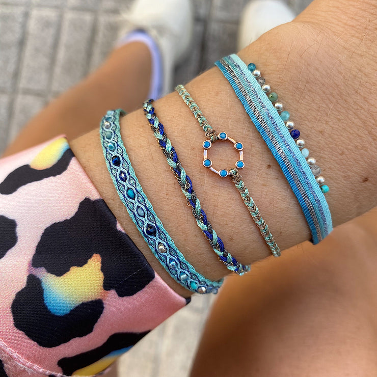 Pulsera Chic Hecha a Mano Con Piedras Semi Preciosas y Bolitas De Plata En Tonos Azules